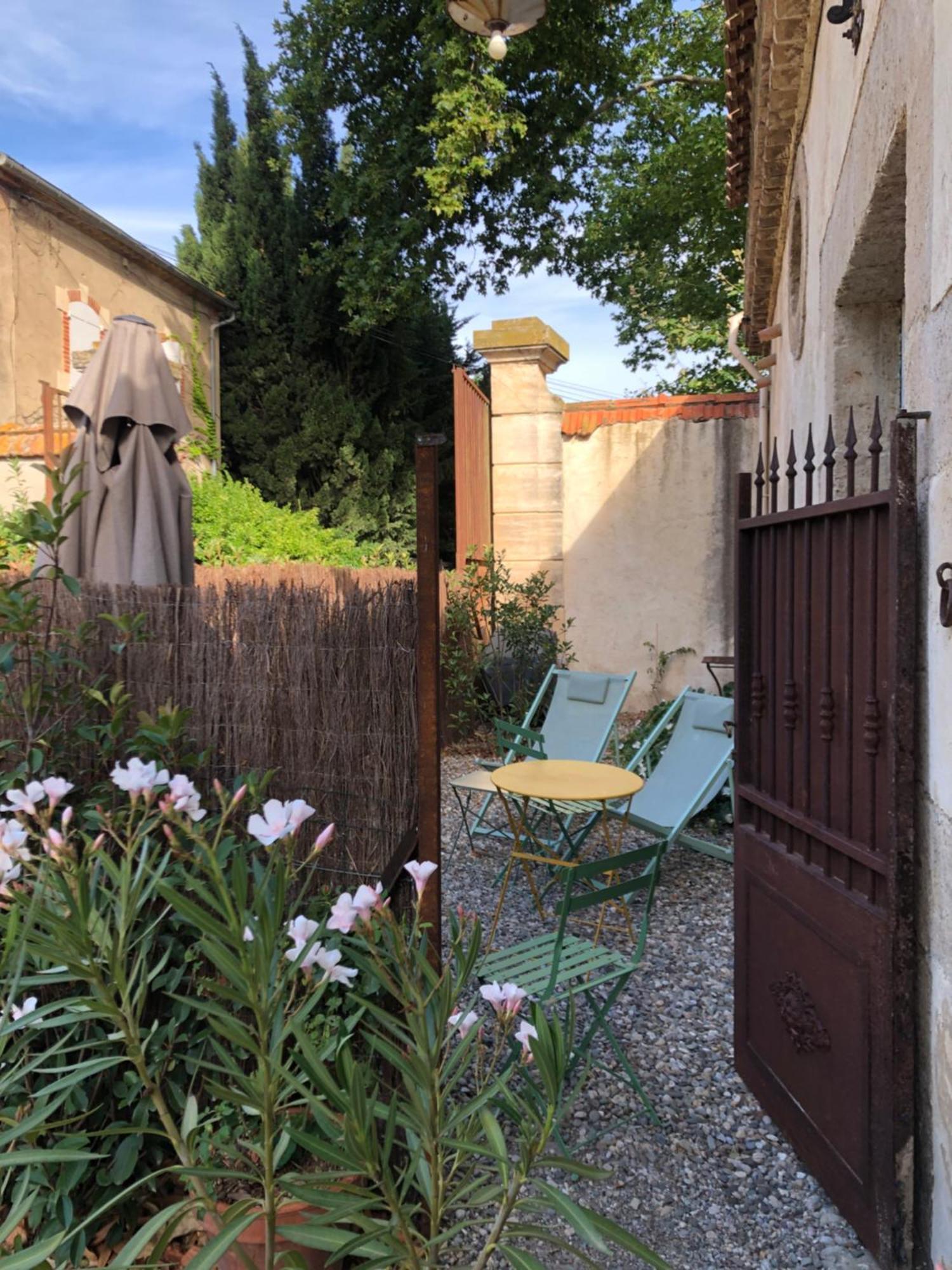 Gîte Superbe L'Ecurie XIXème Sallèles-dʼAude Extérieur photo